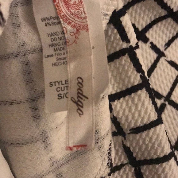 Nice black and white fitted dress size small. - Picture 6 of 6